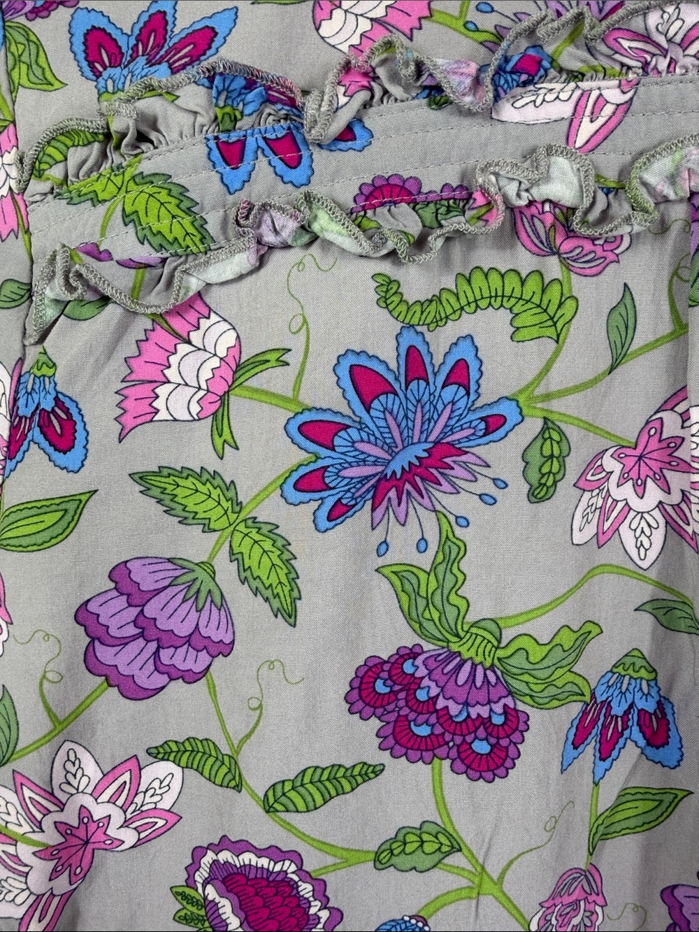 Matilda Jane Gray Floral Henley Blouse Purple & Blue Accents. Womens Size S - Picture 7 of 8